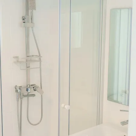 Casteloes77 Guest house